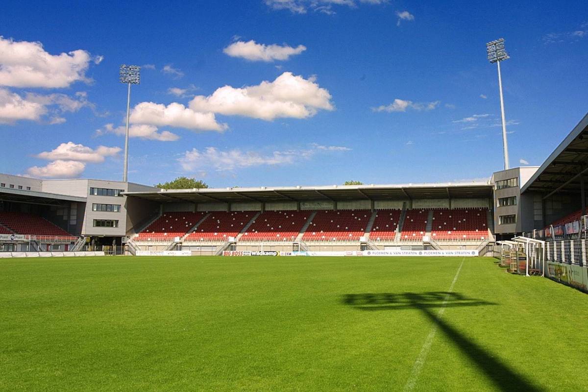 Stadion De Geusselt: Lebih Dari Sekadar Lapangan, Simbol Komunitas Maastricht